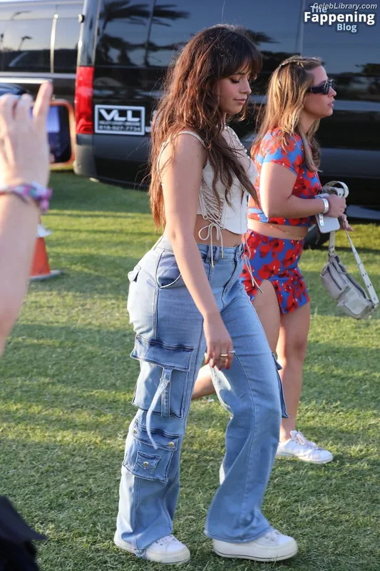 Camila Cabello photo 23 of 2287
