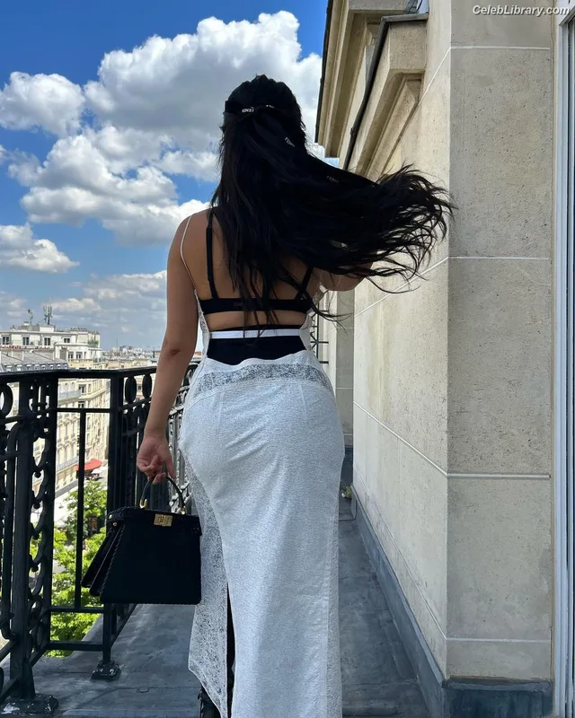 Camila Cabello photo 10 of 2287