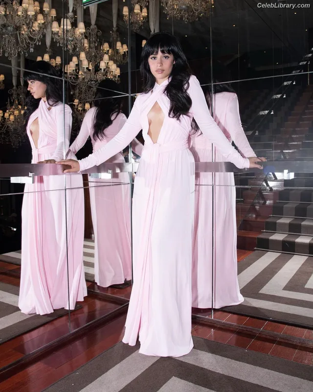 Camila Cabello photo 14 of 2287