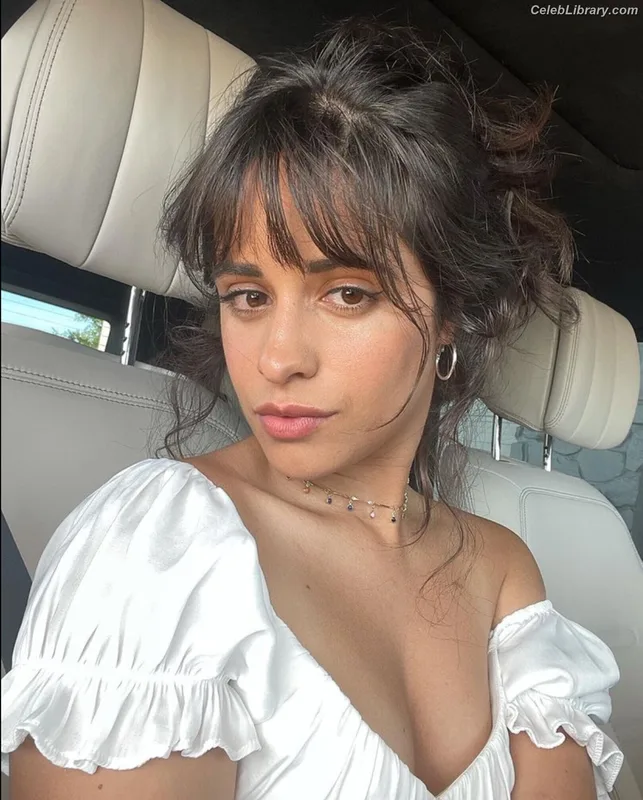 Camila Cabello photo 8 of 2287