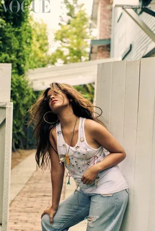 Camila Cabello photo 12 of 2287