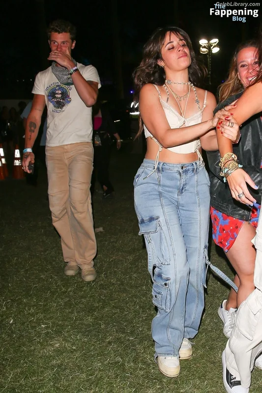 Camila Cabello photo 15 of 2287
