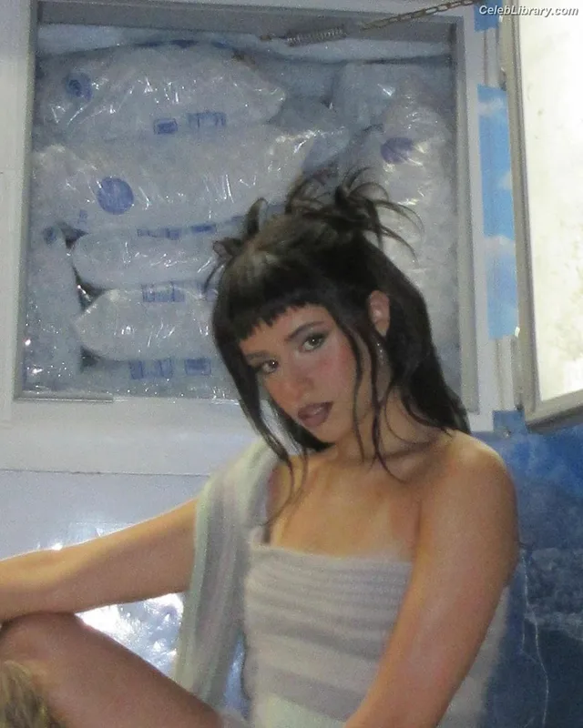 Camila Cabello photo 21 of 2287