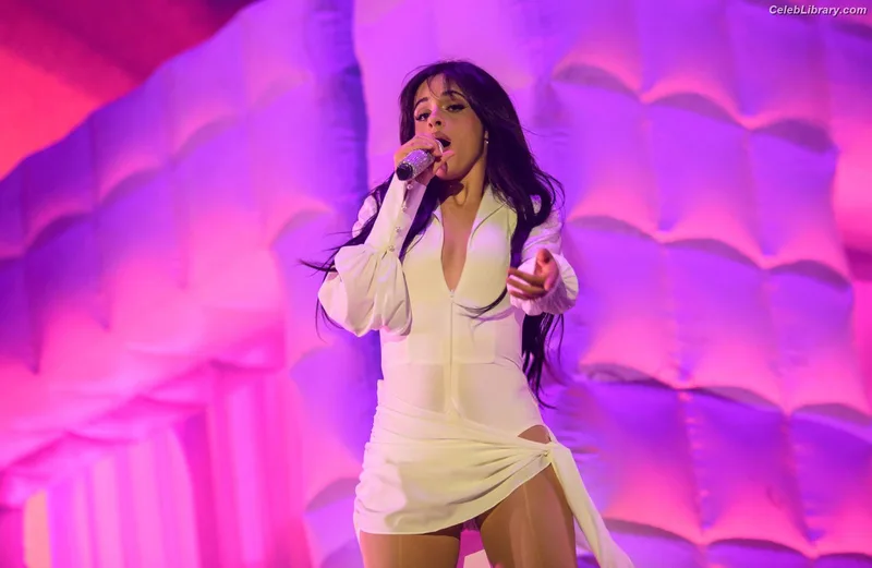 Camila Cabello photo 4 of 2287