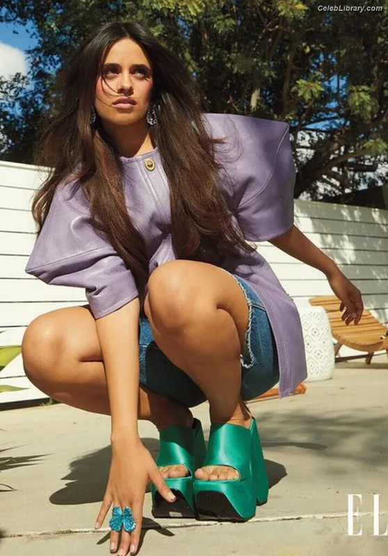 Camila Cabello photo 1 of 2287
