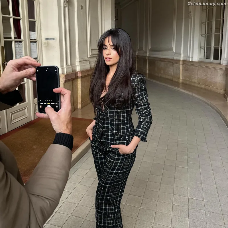 Camila Cabello photo 4 of 2287