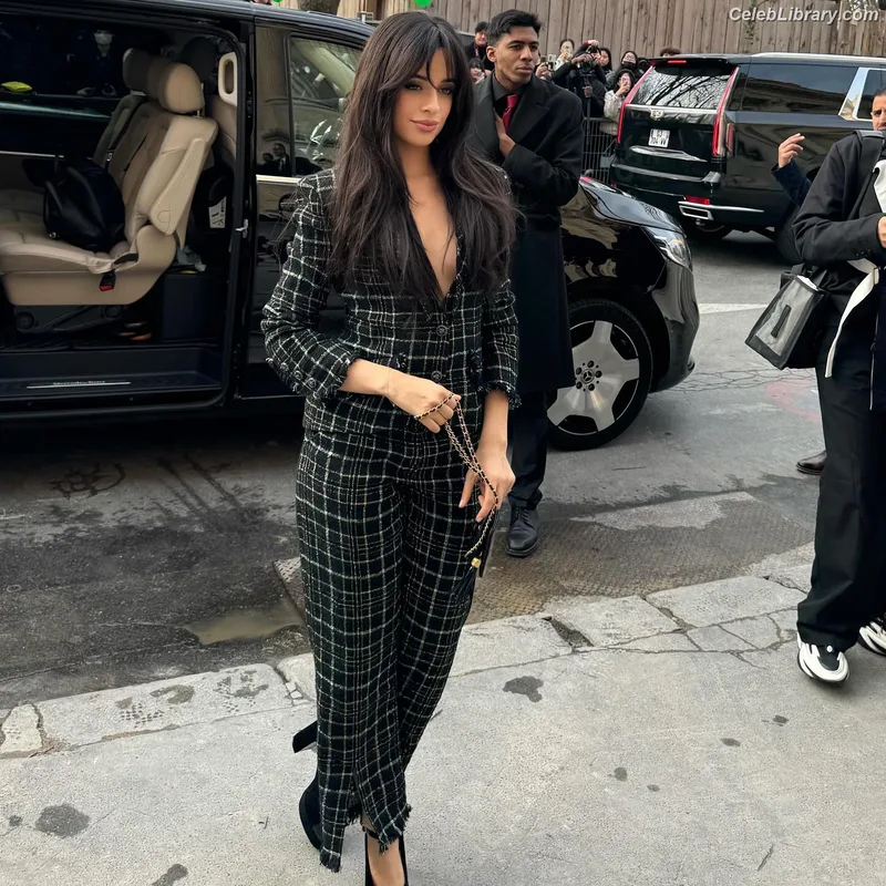 Camila Cabello photo 5 of 2287