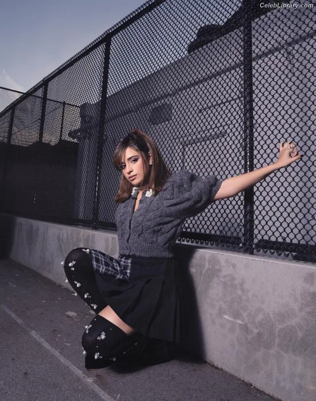 Camila Cabello photo 16 of 2287
