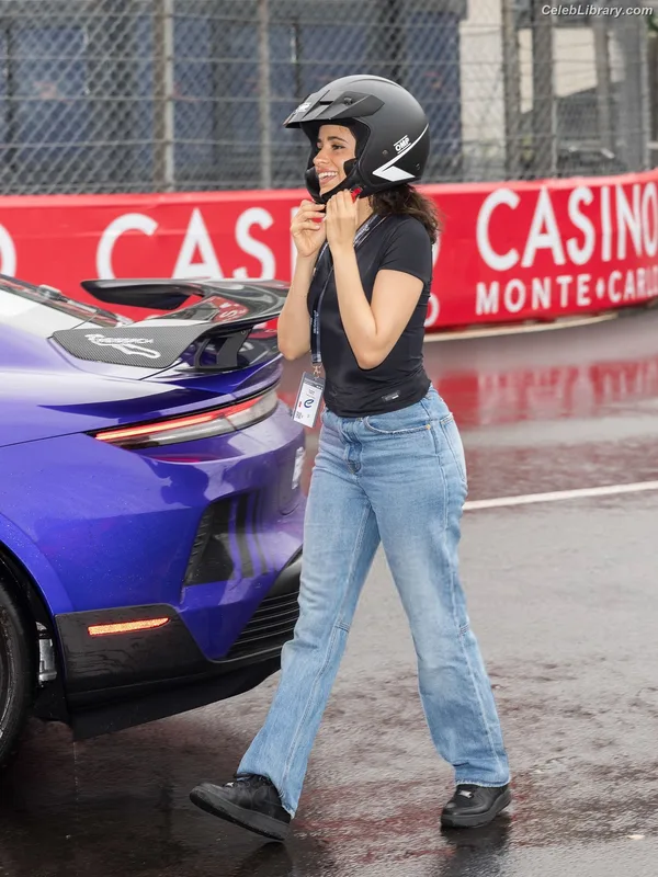 Camila Cabello photo 24 of 2287