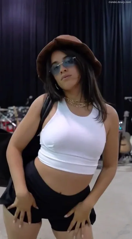 Camila Cabello photo 24 of 2287