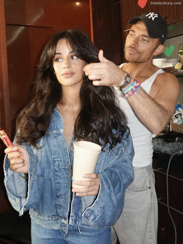 Camila Cabello photo 7 of 2287