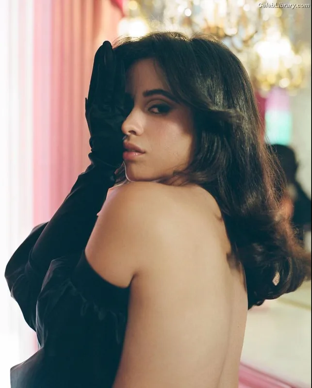 Camila Cabello photo 22 of 2287