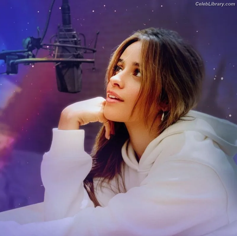 Camila Cabello photo 10 of 2287