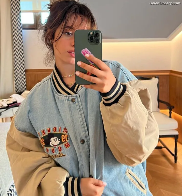 Camila Cabello photo 6 of 2287