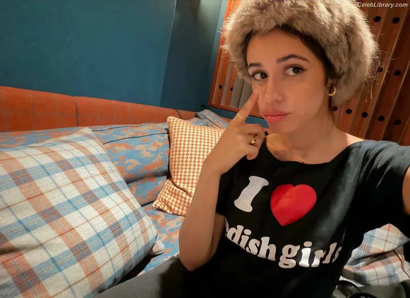 Camila Cabello photo 17 of 2287