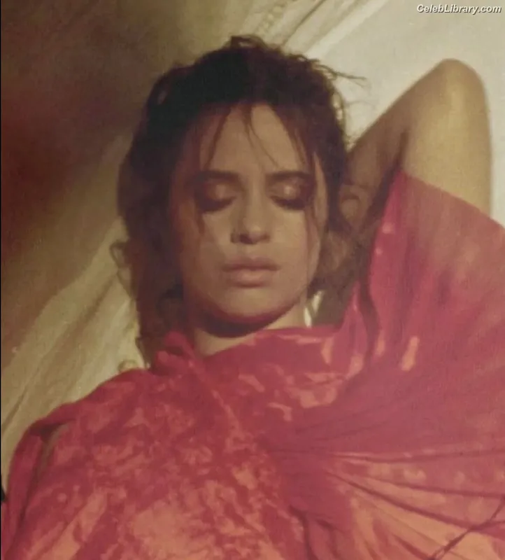 Camila Cabello photo 5 of 2287
