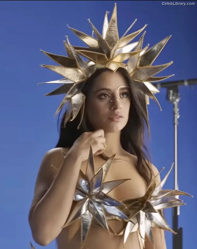 Camila Cabello photo 16 of 2287