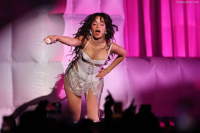 Camila Cabello photo 5 of 2287