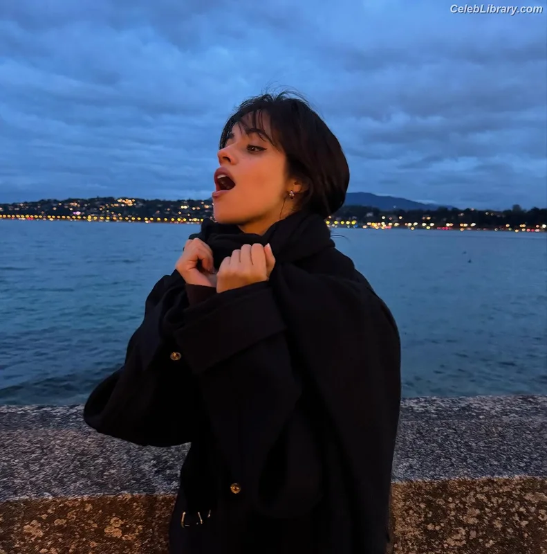Camila Cabello photo 21 of 2287