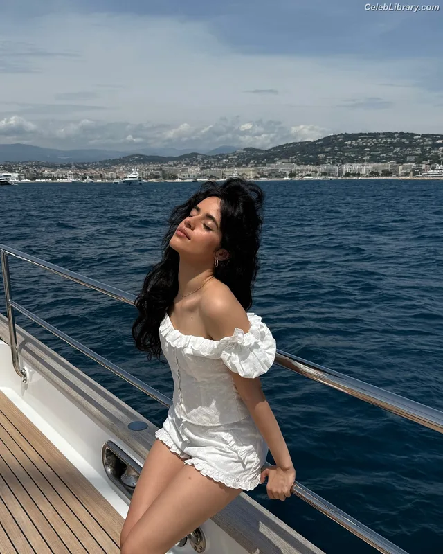 Camila Cabello photo 2 of 2287