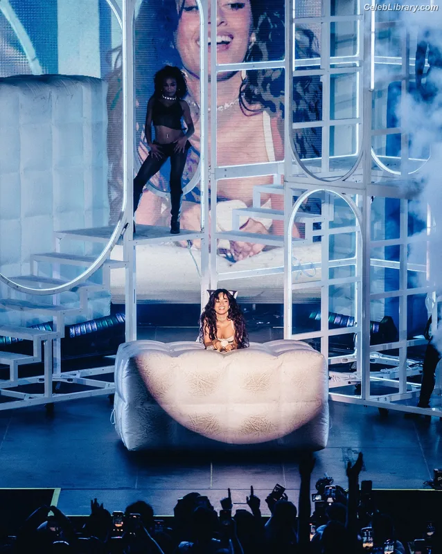 Camila Cabello photo 7 of 2287