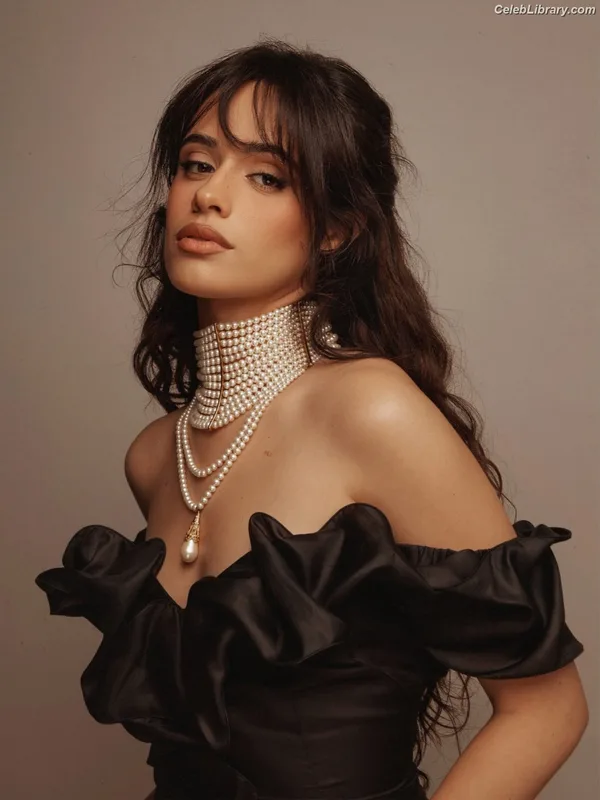 Camila Cabello photo 1 of 2287