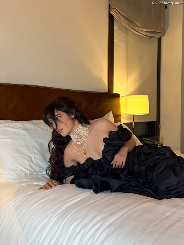 Camila Cabello photo 3 of 2287