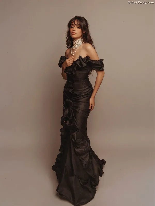 Camila Cabello photo 11 of 2287