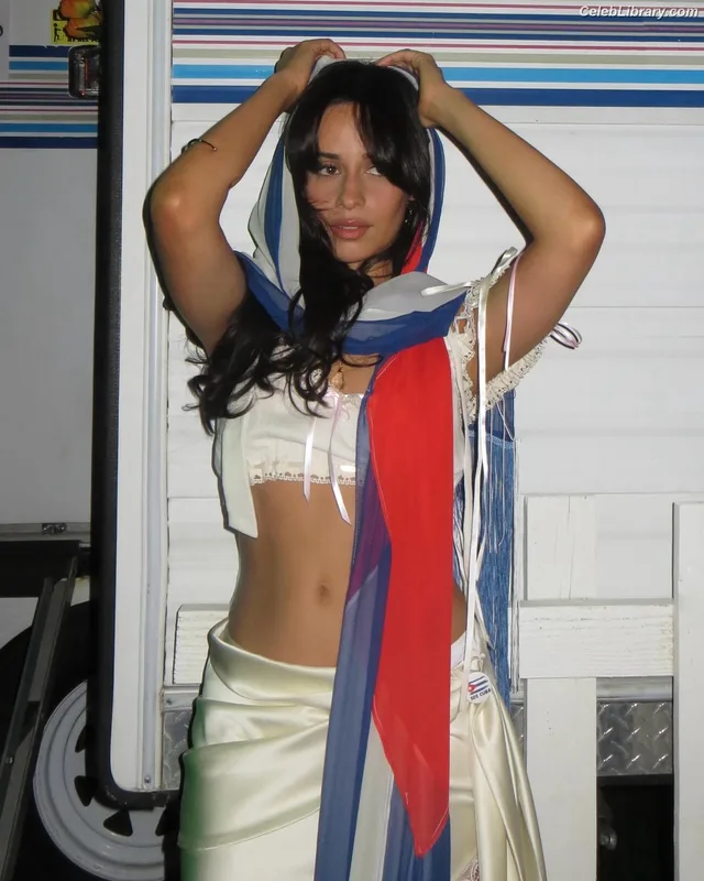 Camila Cabello photo 18 of 2287