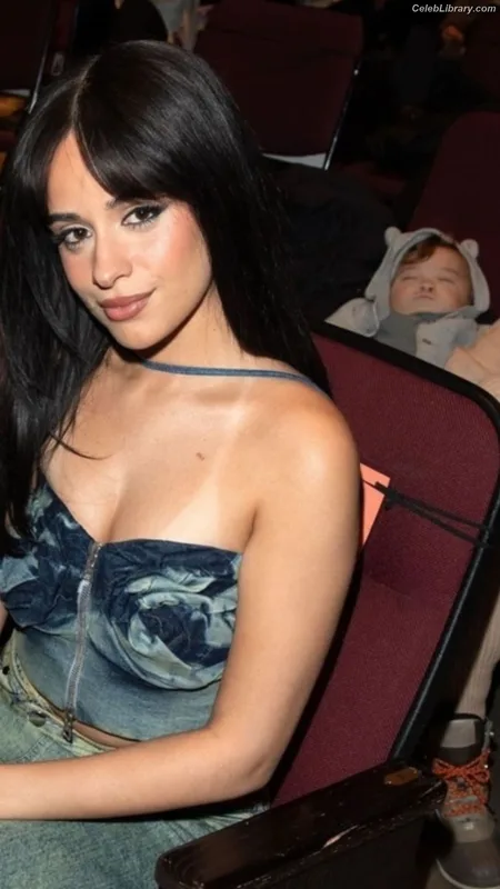 Camila Cabello photo 4 of 2287