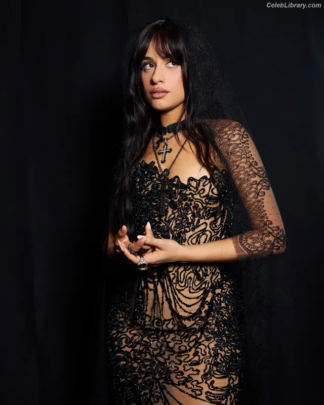Camila Cabello photo 11 of 2287