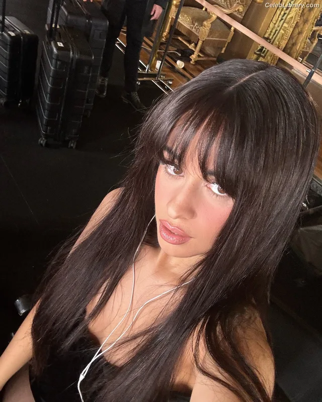 Camila Cabello photo 1 of 2287