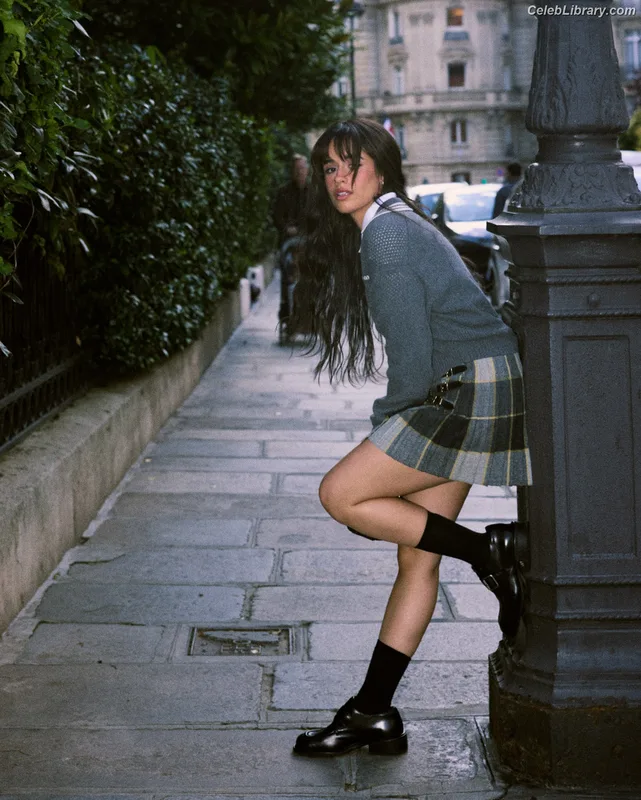 Camila Cabello photo 17 of 2287