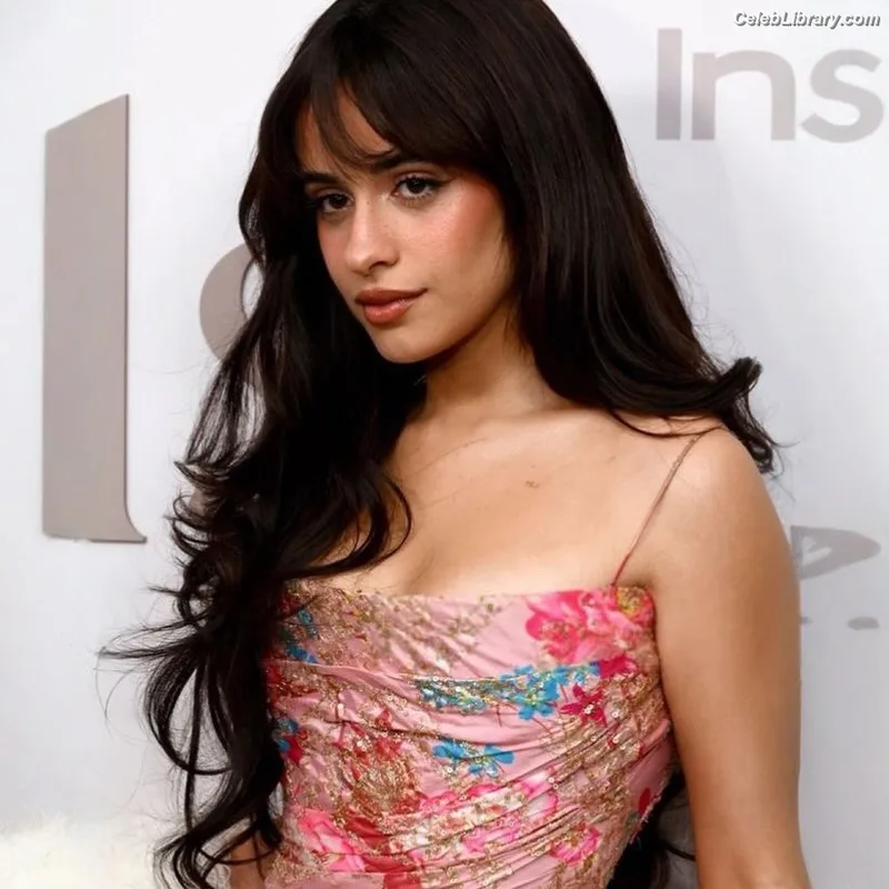 Camila Cabello photo 4 of 2287