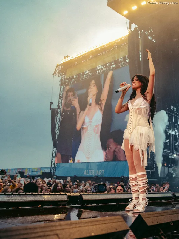 Camila Cabello photo 3 of 2287