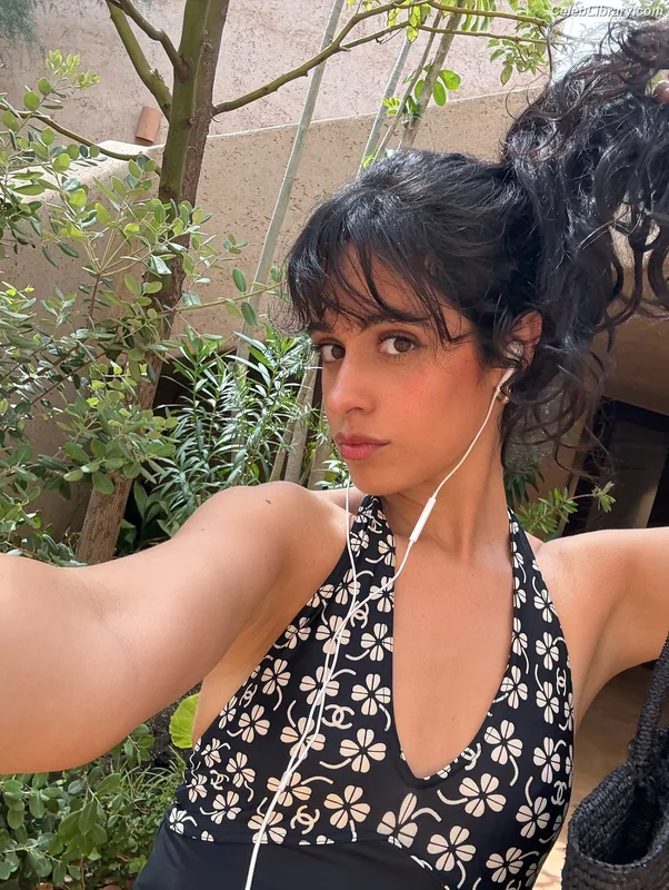Camila Cabello photo 7 of 2287