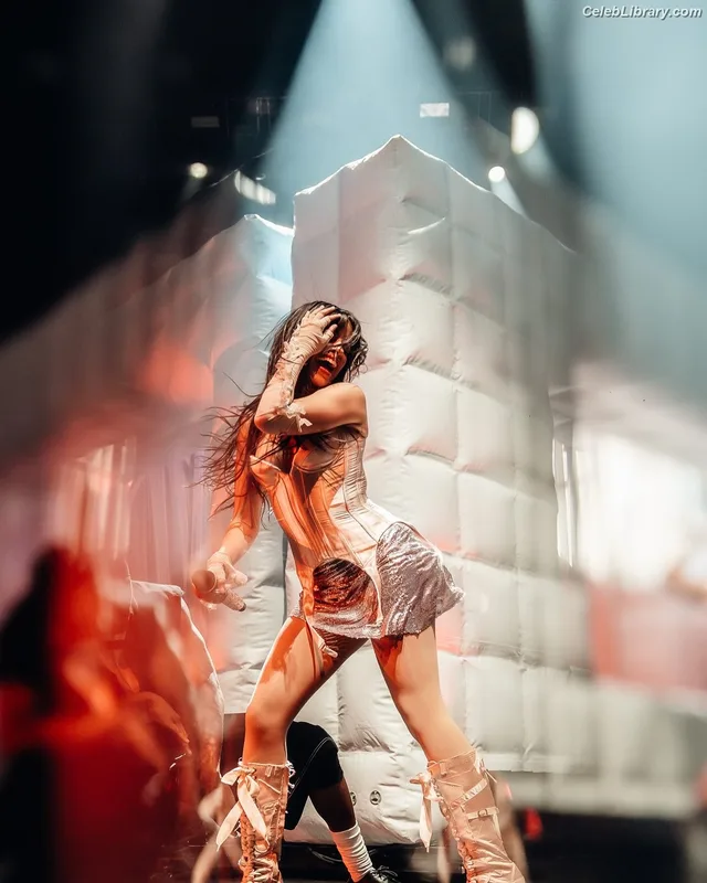 Camila Cabello photo 9 of 2287
