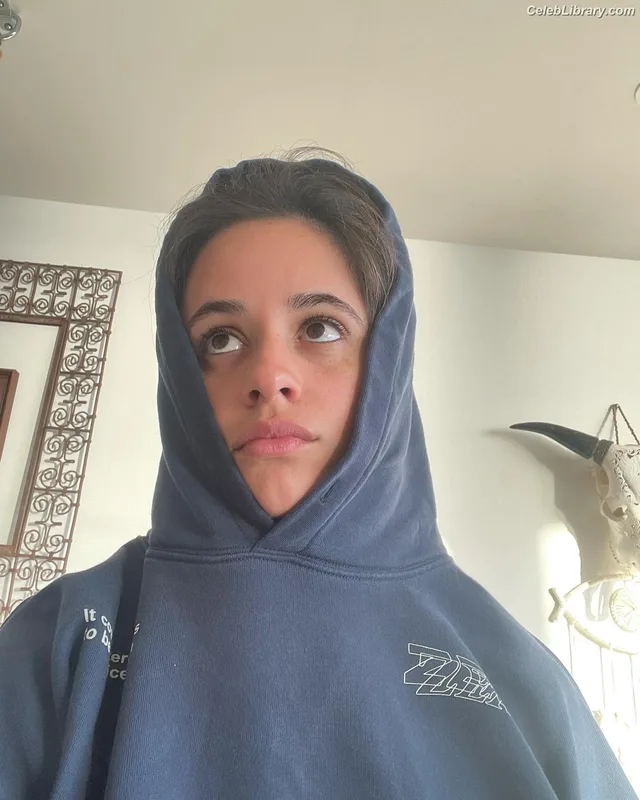 Camila Cabello photo 11 of 2287