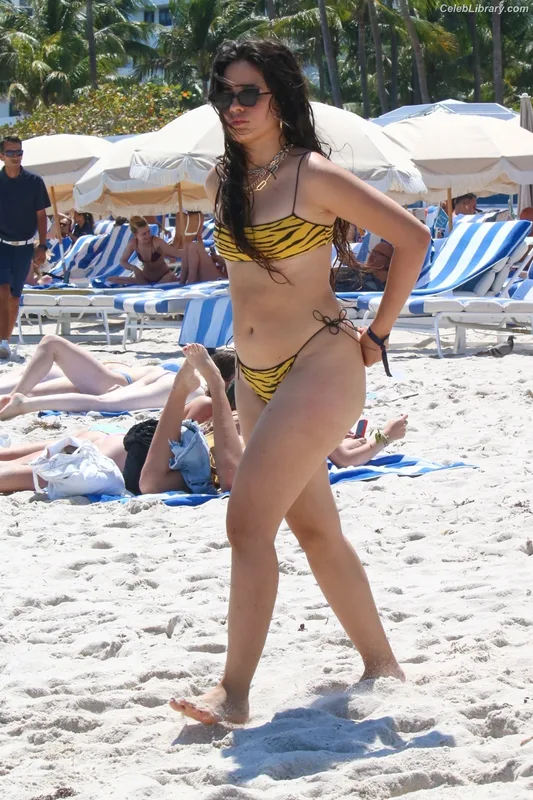 Camila Cabello photo 4 of 2287