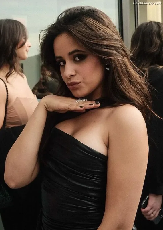 Camila Cabello photo 4 of 2287