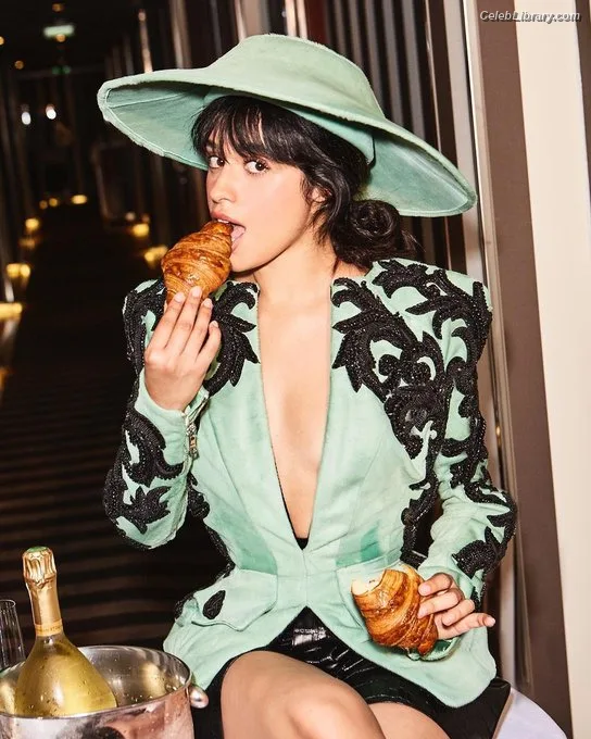 Camila Cabello photo 21 of 2287