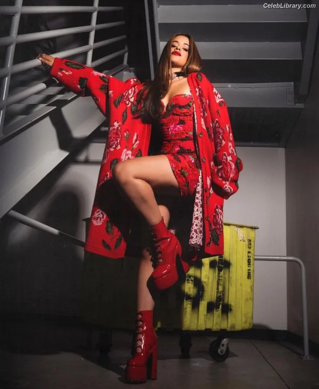 Camila Cabello photo 6 of 2287