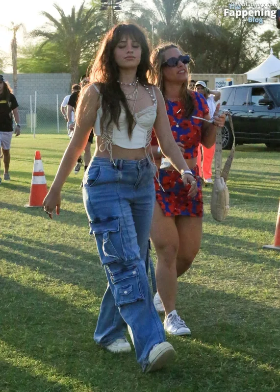 Camila Cabello photo 13 of 2287