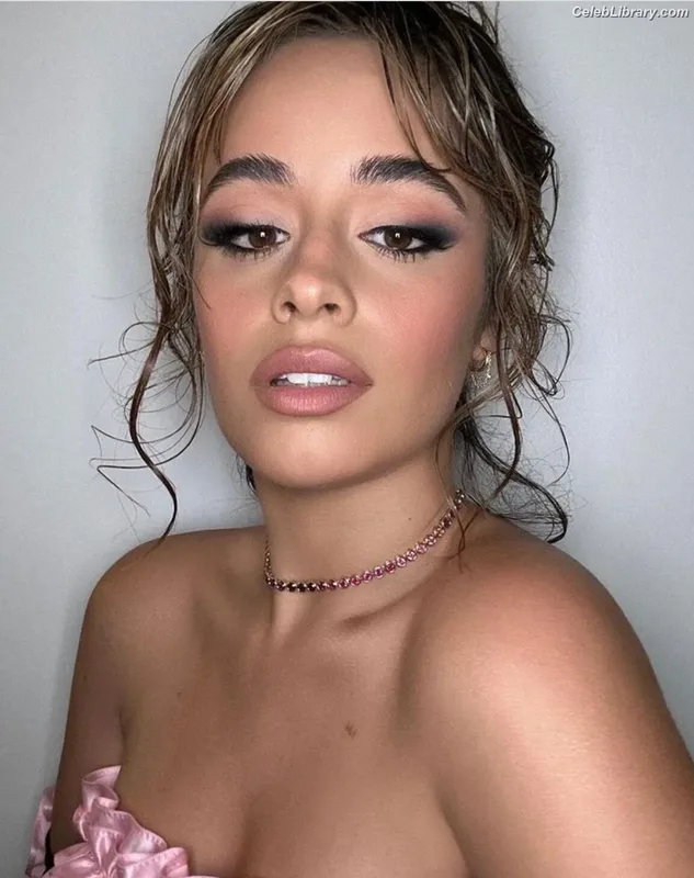 Camila Cabello photo 15 of 2287