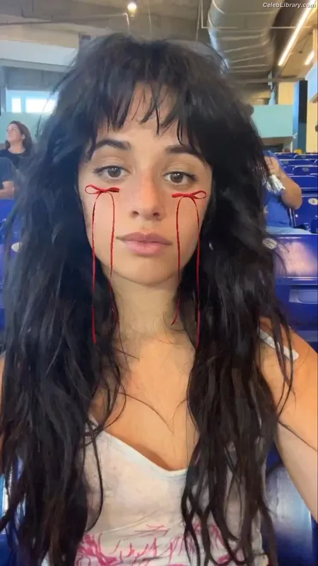 Camila Cabello photo 5 of 2287