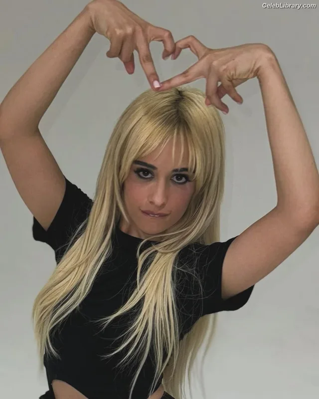 Camila Cabello photo 16 of 2287