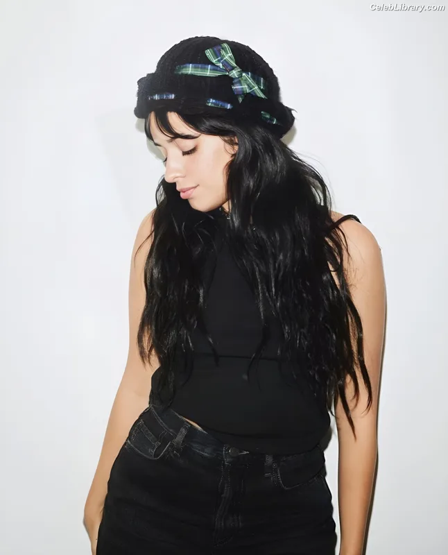 Camila Cabello photo 19 of 2287