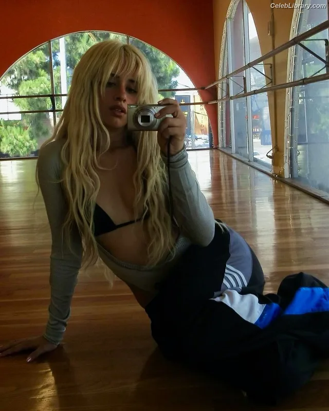 Camila Cabello photo 23 of 2287