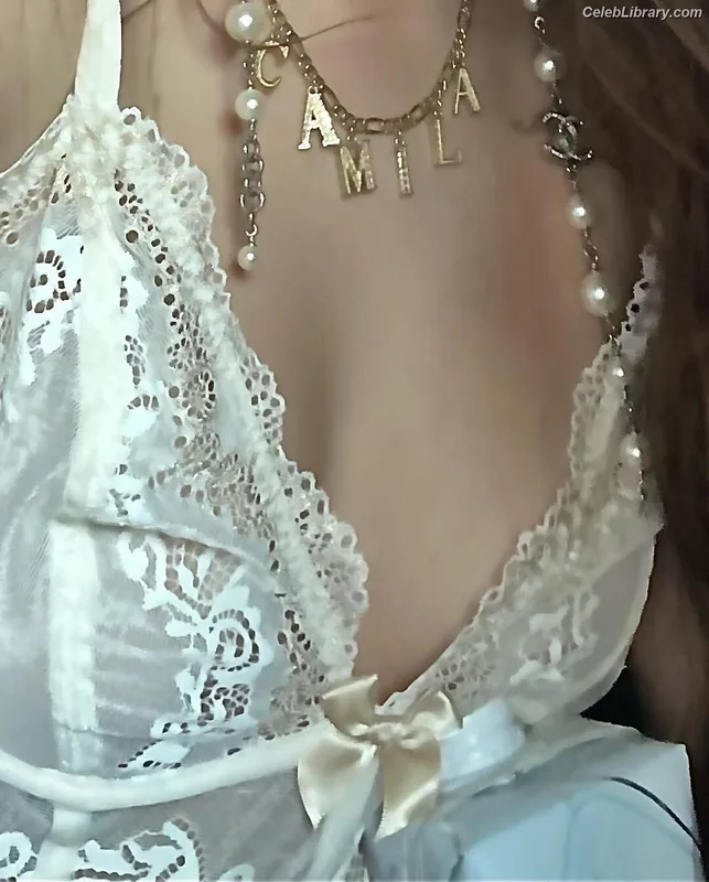 Camila Cabello photo 9 of 2287