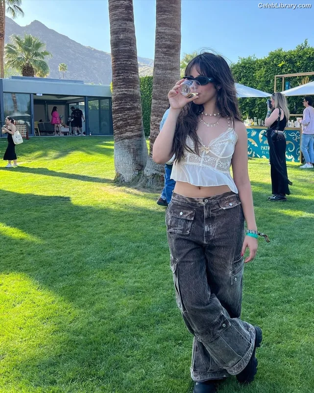 Camila Cabello photo 11 of 2287